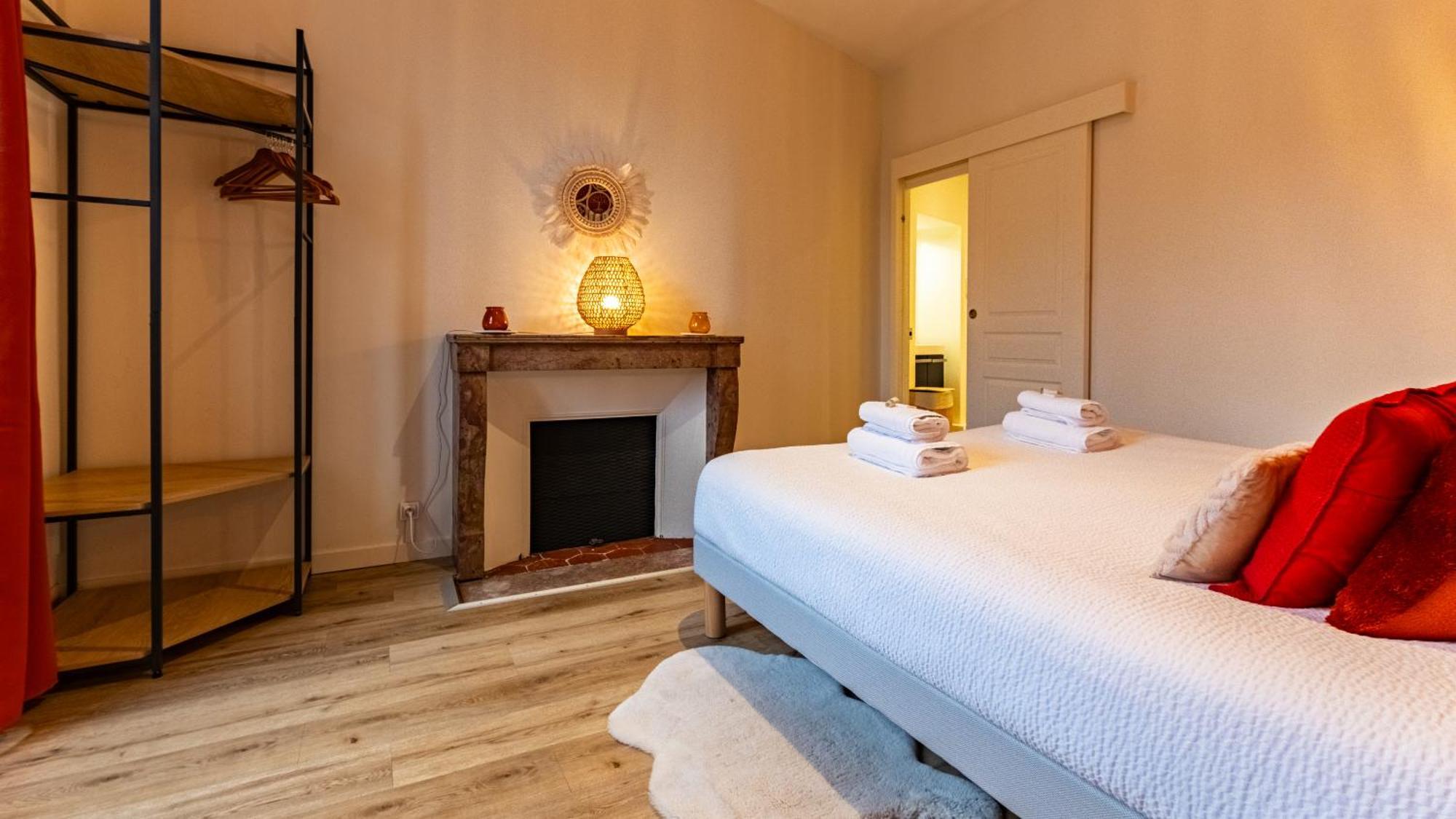 Le Cocon D'Anna Apartment Dole Bagian luar foto
